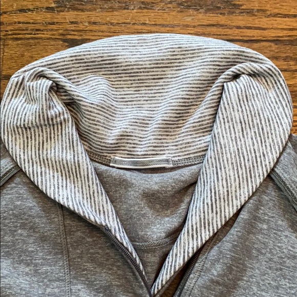 Lululemon pullover - Picture 4 of 7